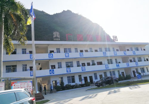 廣西巴平高（gāo）速舊城（chéng）鎮工段混凝土降（jiàng）溫