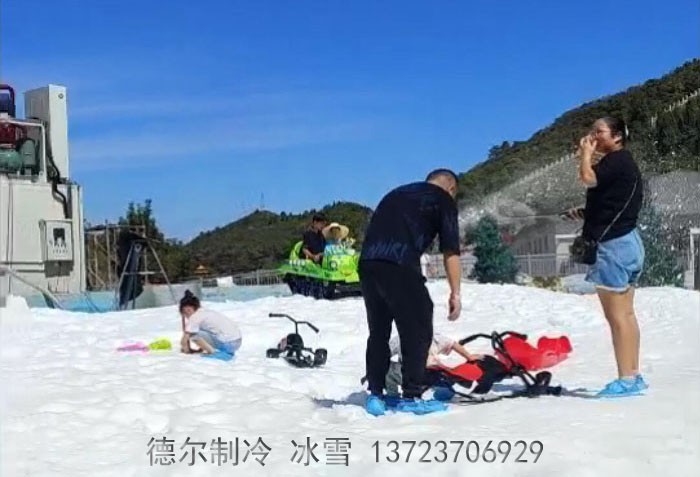 宜昌三峽龍泉（quán）湖冰雪樂園